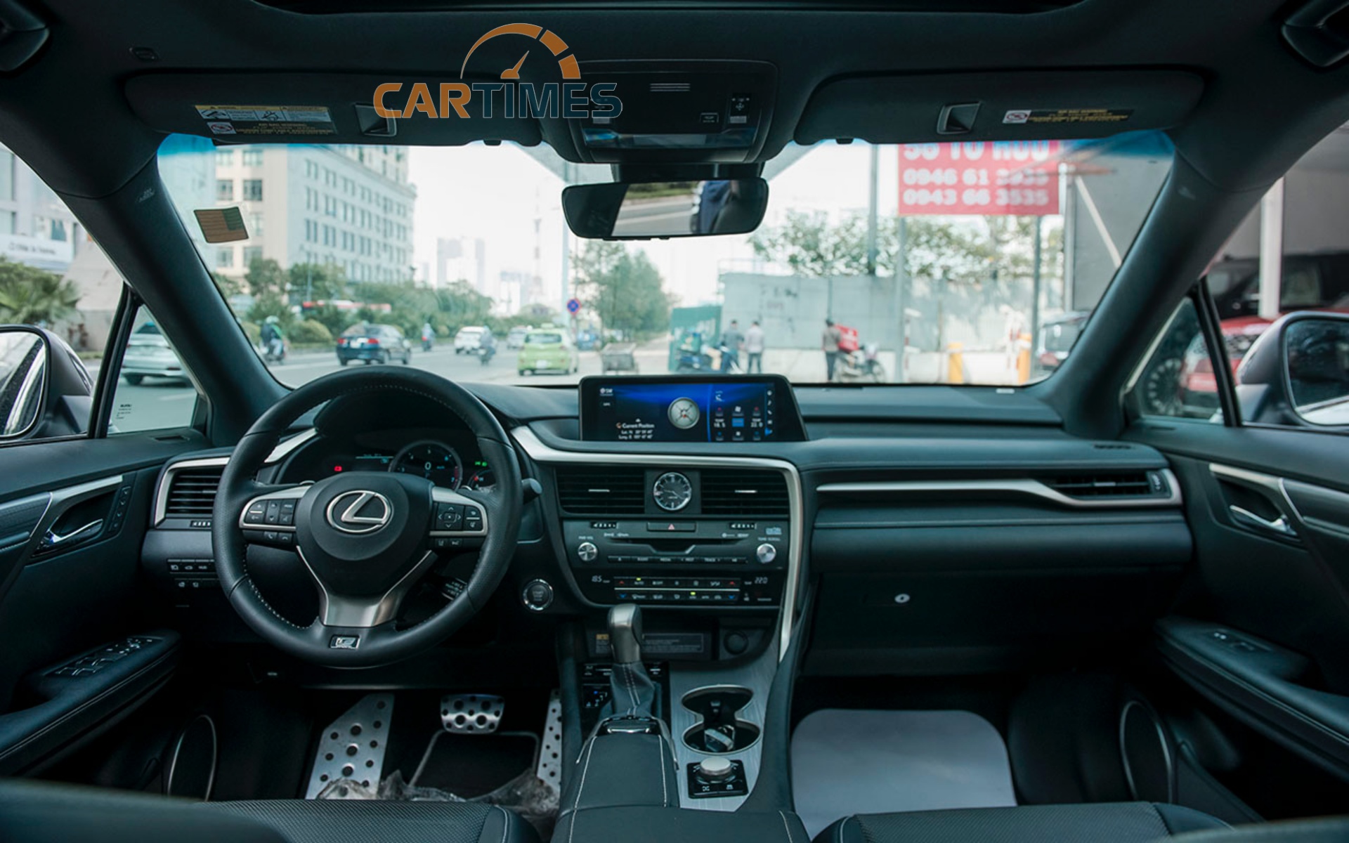 Tổng quan hàng ghế lái xe Lexus RX350 F-Sport 