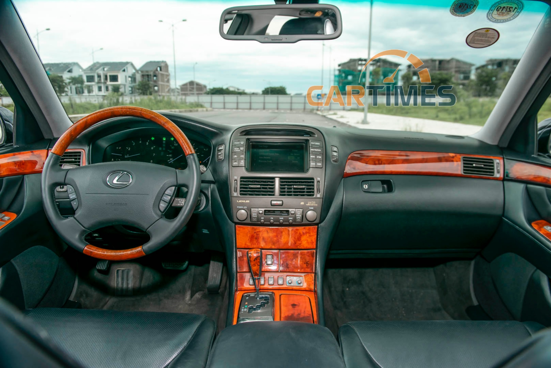 Hàng ghế trước xe Lexus LS430 2006