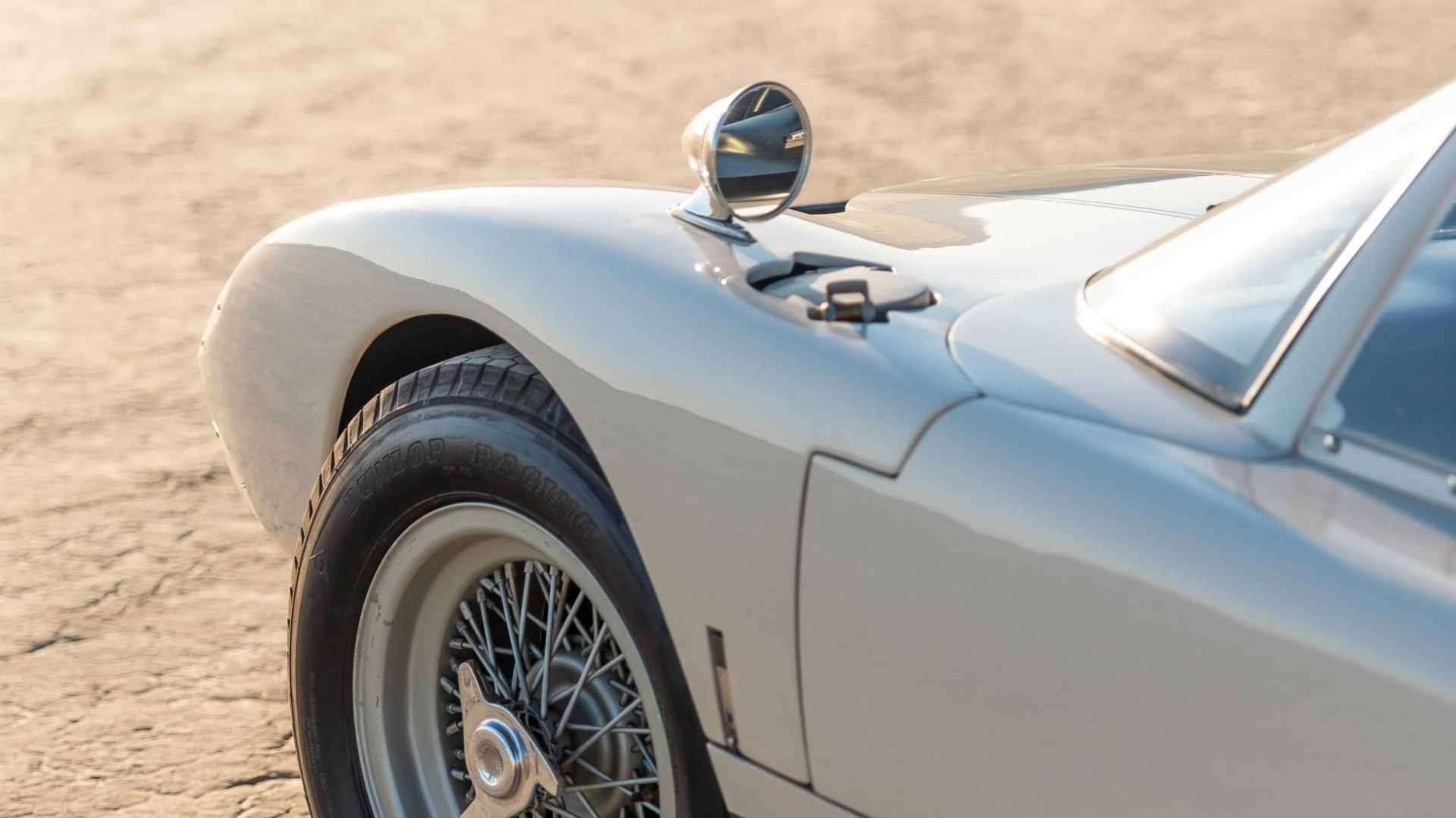 Xe cổ Ford GT40 Roadster giá hơn 230 tỷ đồng