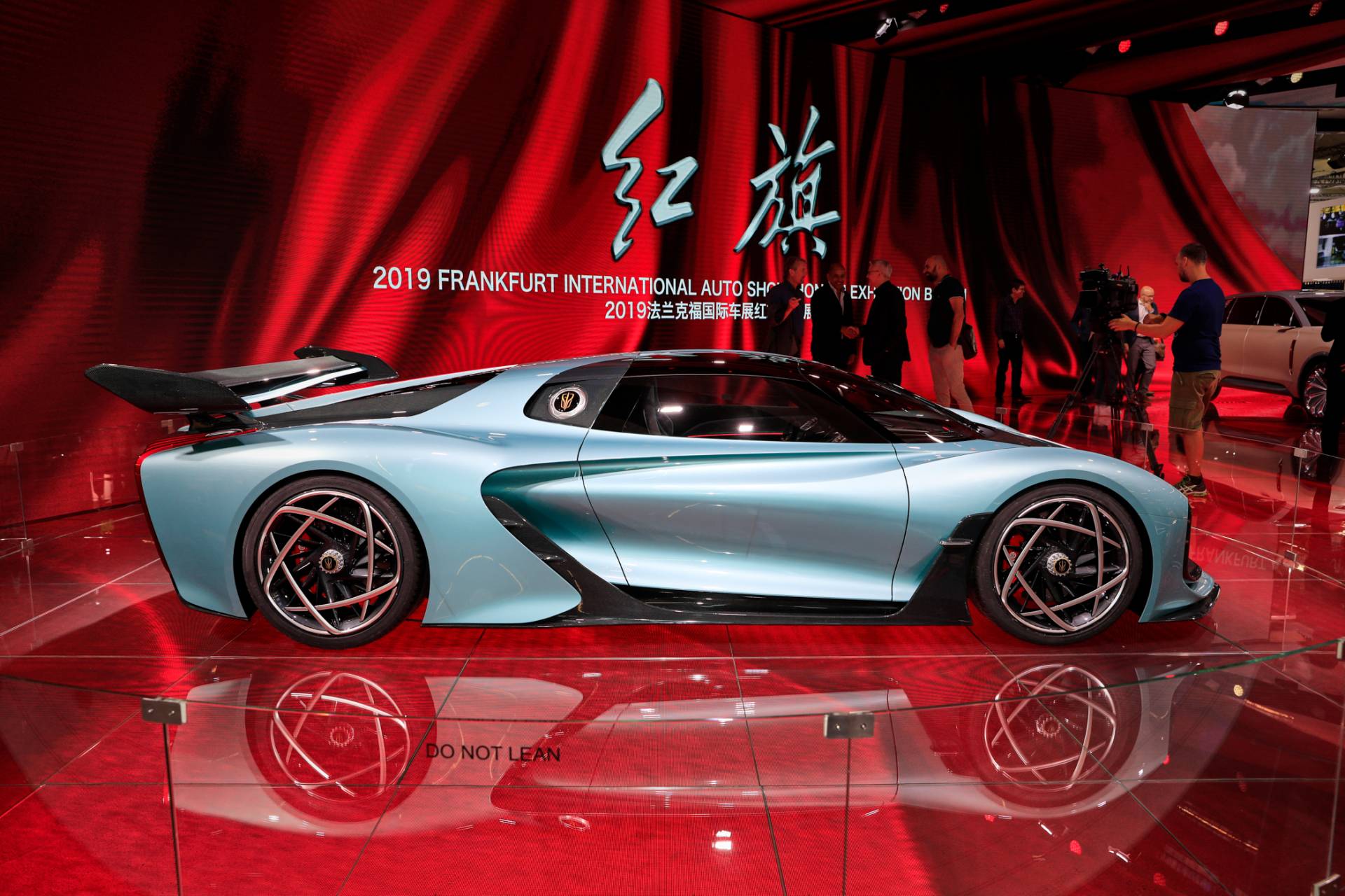 Thiết kế thân xe Hongqi S9