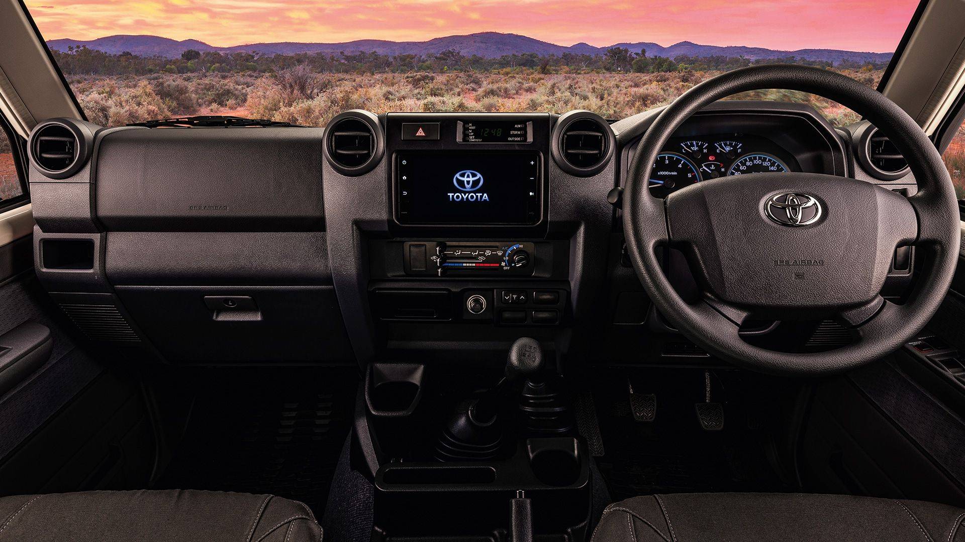 Cabin xe Toyota Land Cruiser Namib