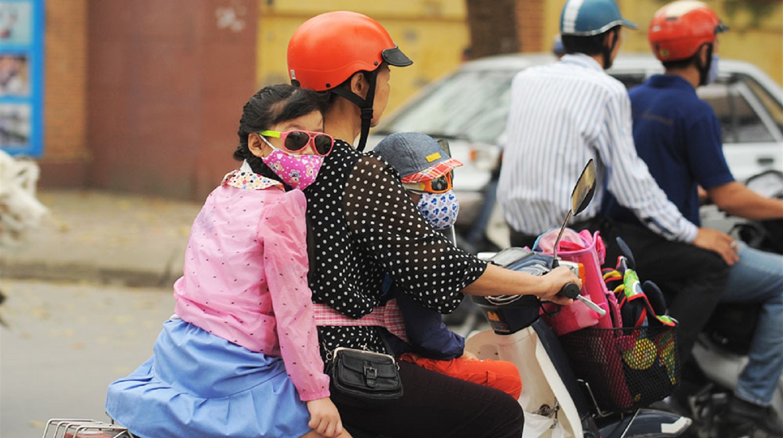 lưu ý khi chở trẻ nhỏ