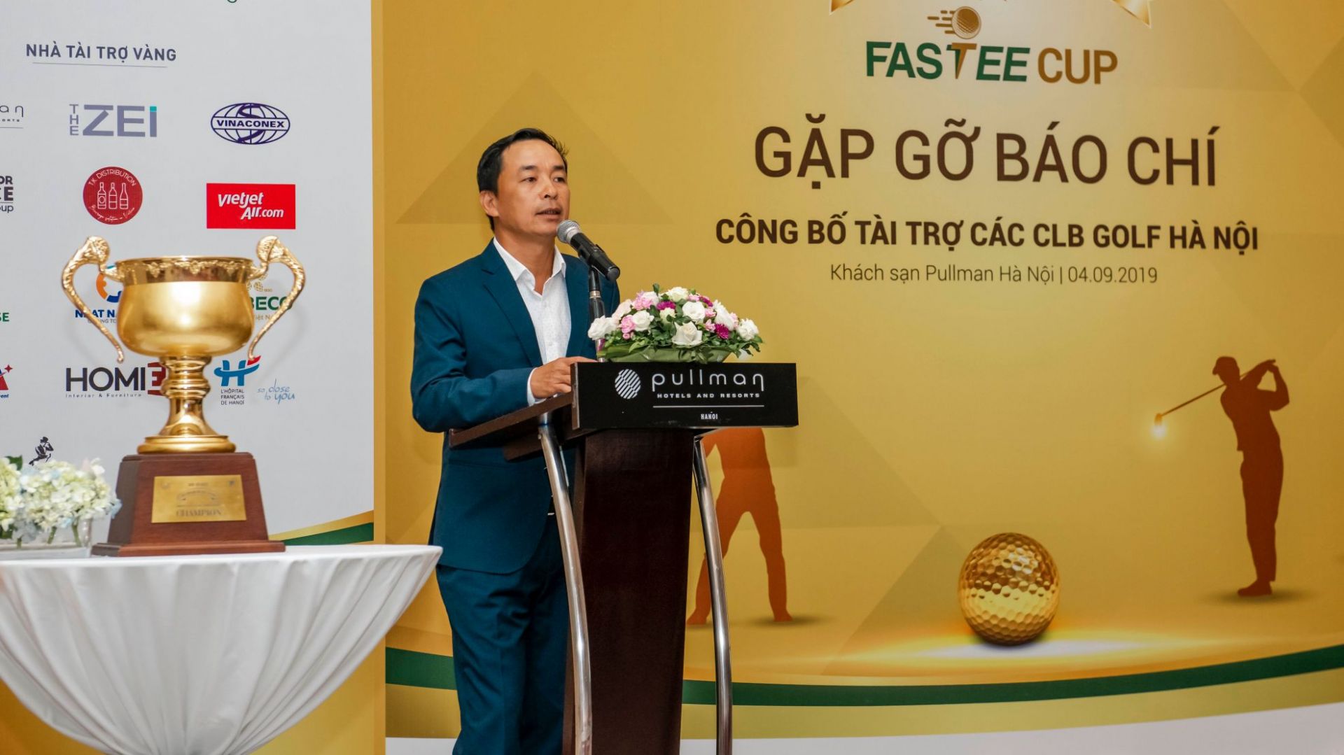 Ông Lê Hùng Nam - Tổng thư kí Hội Golf TP Hà Nội kiêm Giám đốc giải, phát biểu khai mạc