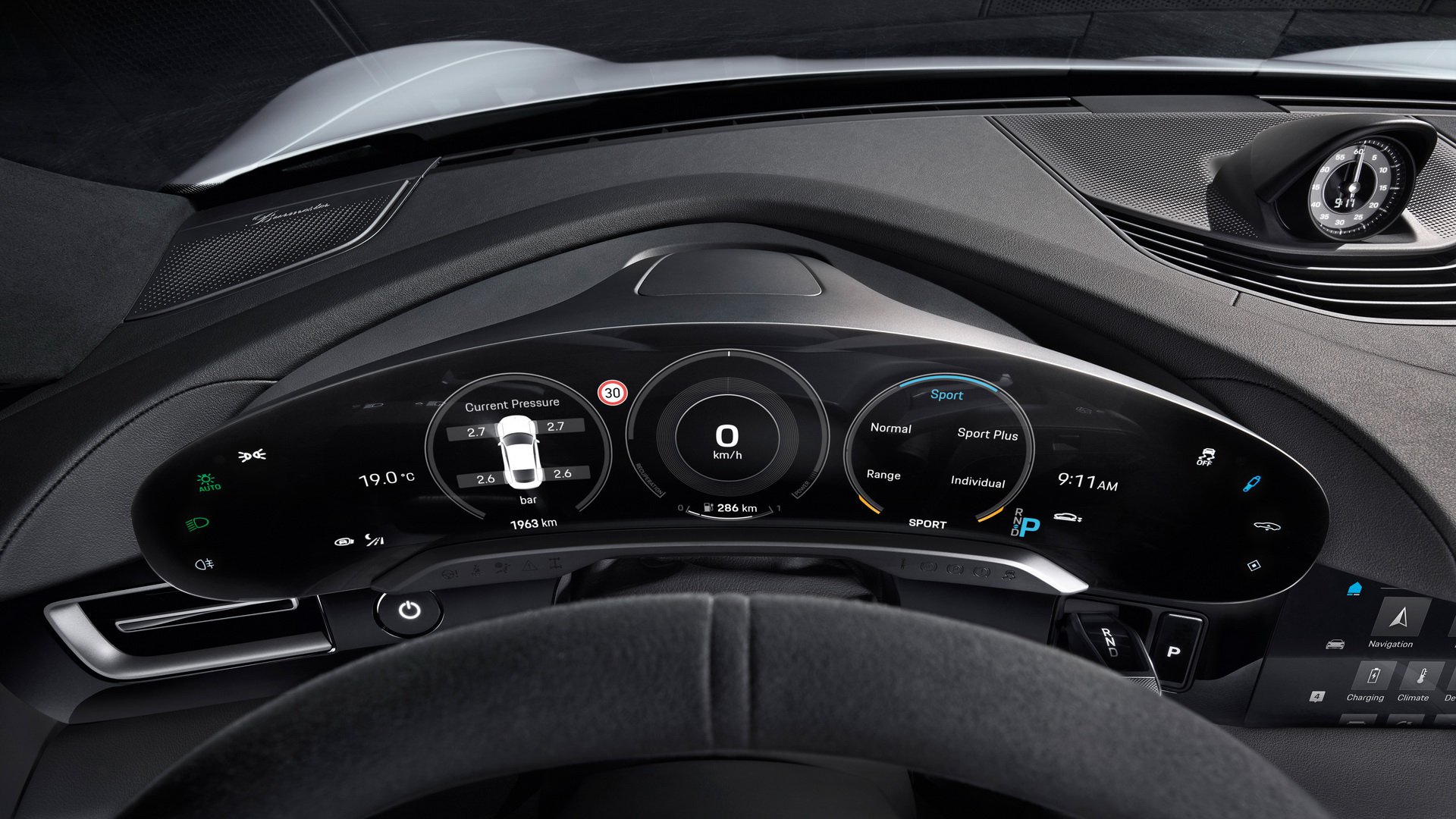 Thiết kế đồng hồ hiển thị trên xe Porsche Taycan