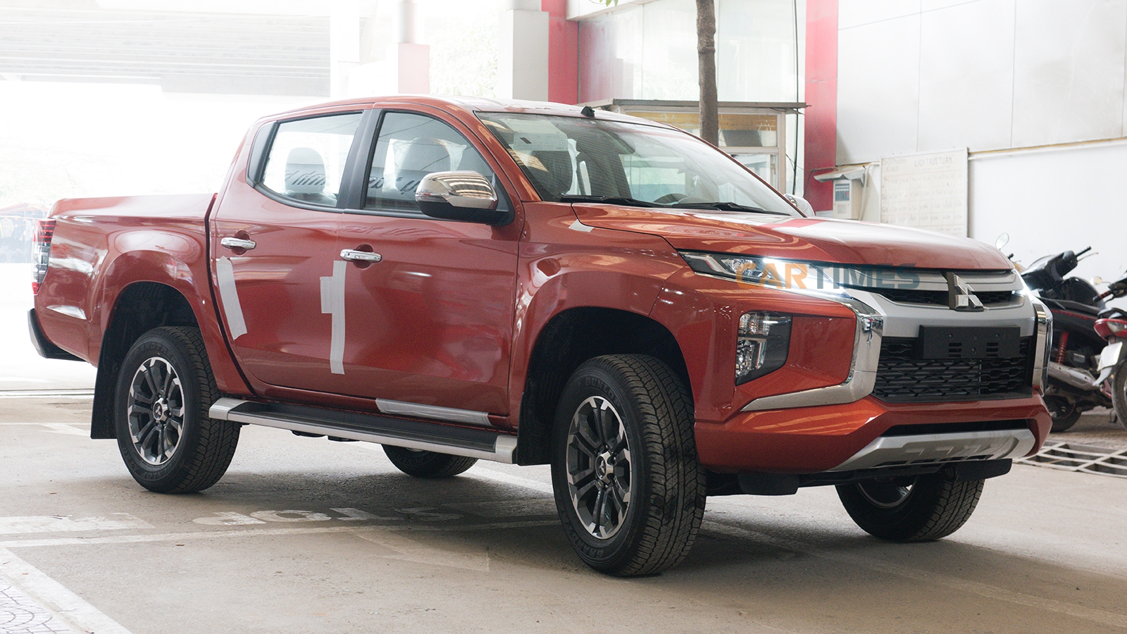 Mitsubishi Triton vẫn nhận được rất nhiều quà tặng