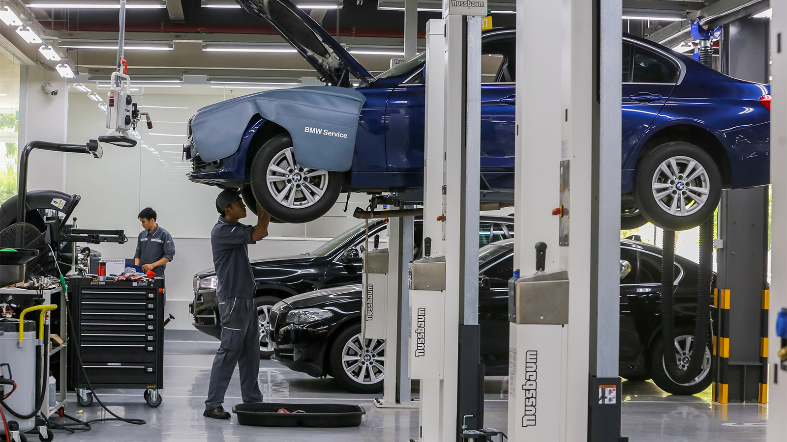 Dịch vụ xe BMW
