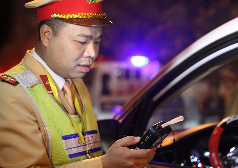 Người dân có quyền quay phim cảnh sát