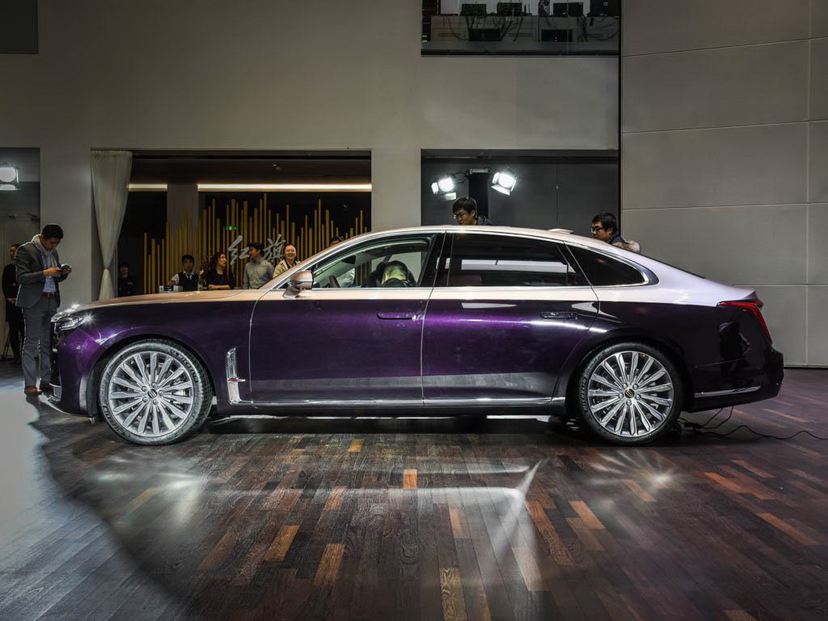 Trục cơ sở của xe Hongqi H9 rất lớn