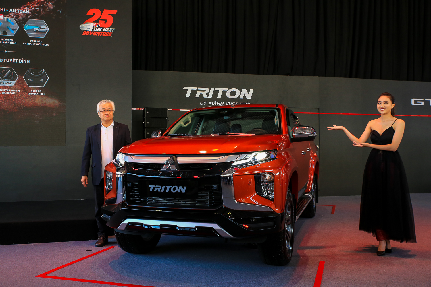 Phiên bản mới của Mitsubishi Triton được đánh giá cao nhờ kiểu dáng và trang bị