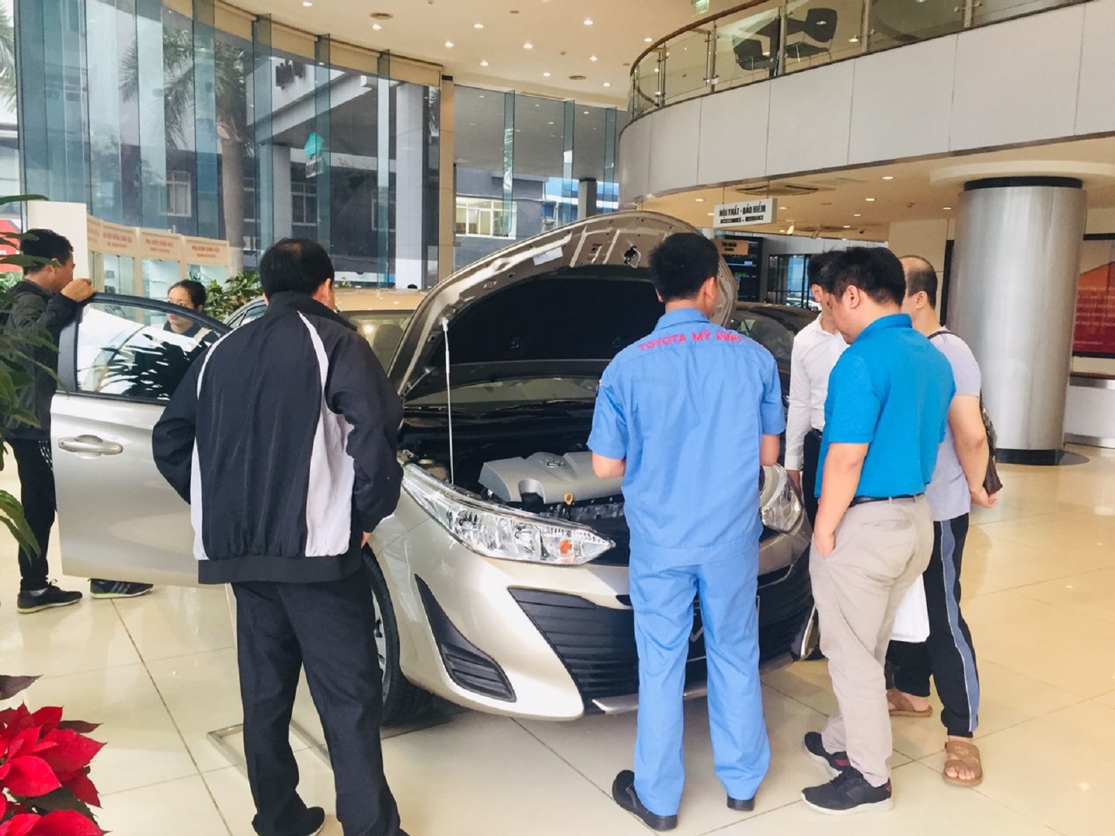 thói quen khiến ắc quy nhanh hỏng