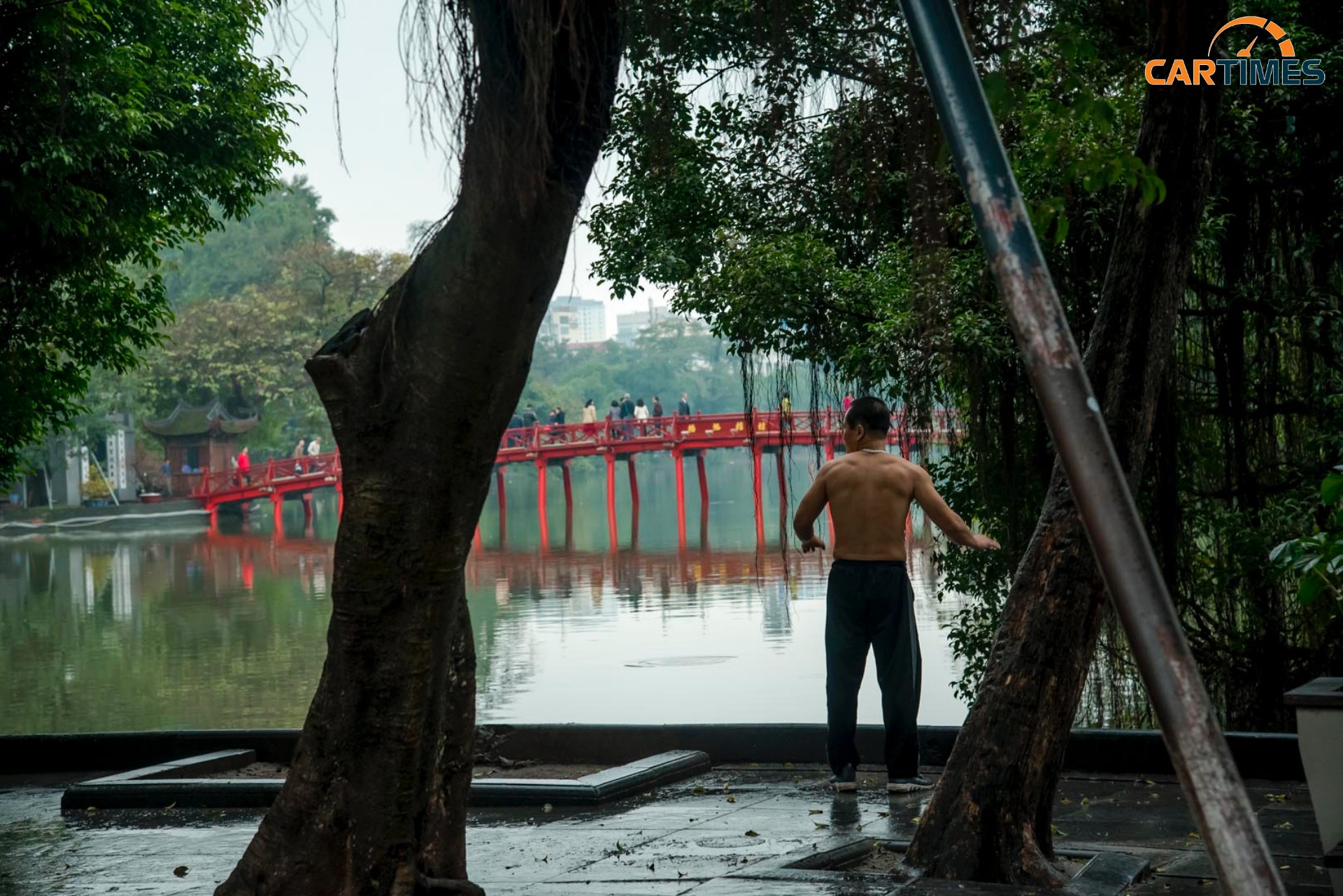 Nhiều người vẫn giữ thói quen tập thể dục buổi sáng