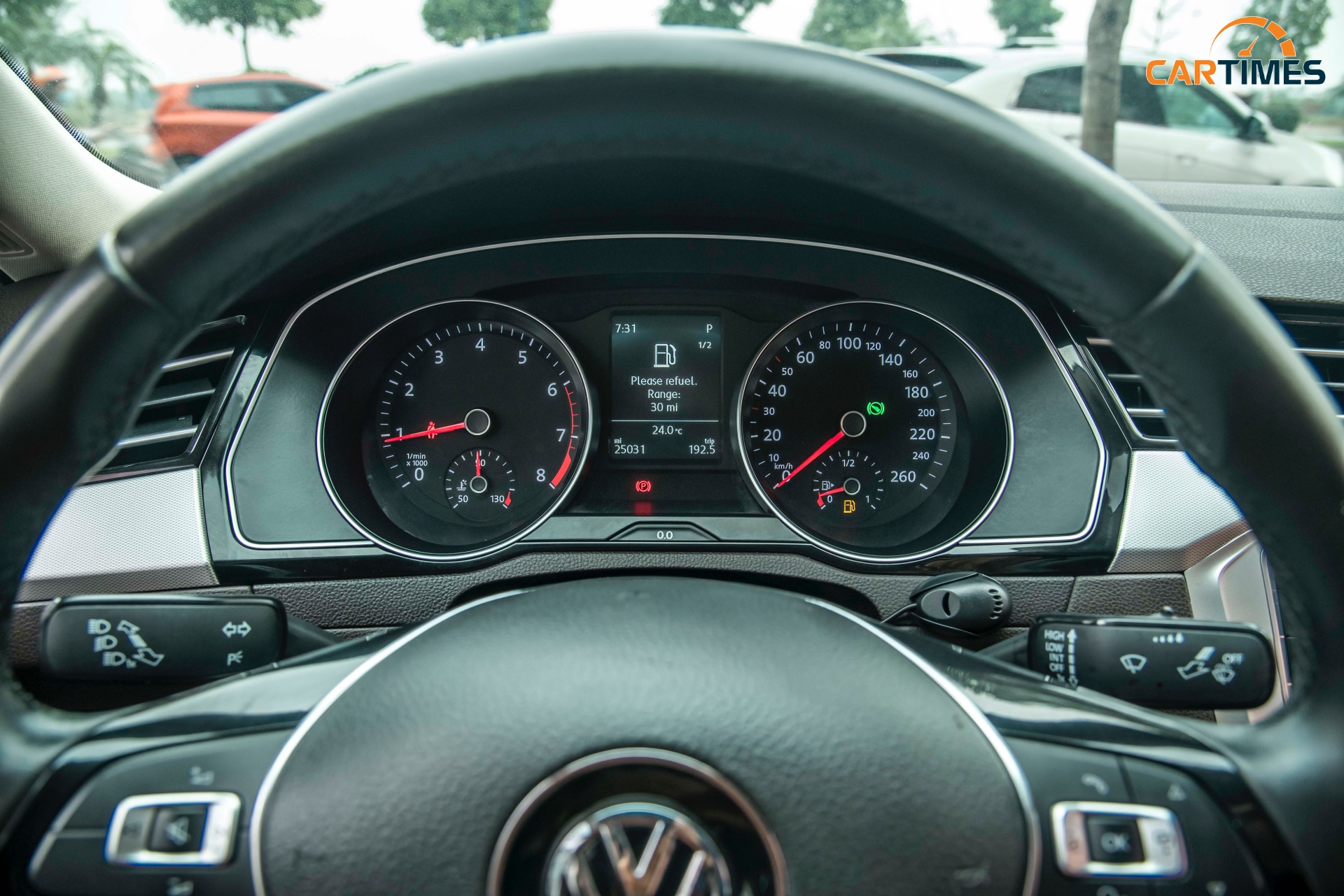 Đồng hồ xe Volkswagen Passat BlueMotion 2016