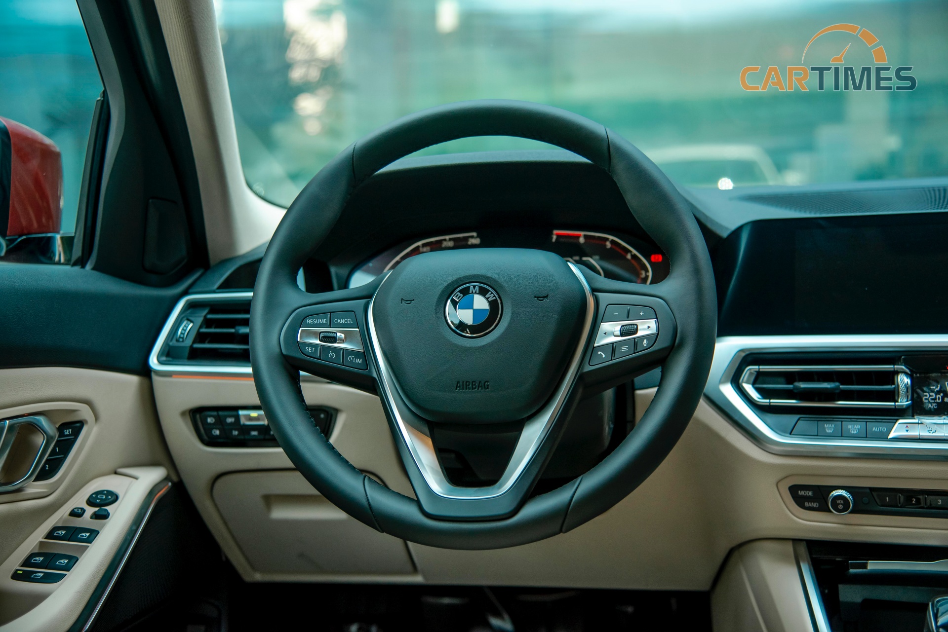 Vô lăng xe BMW 330i Sport Line