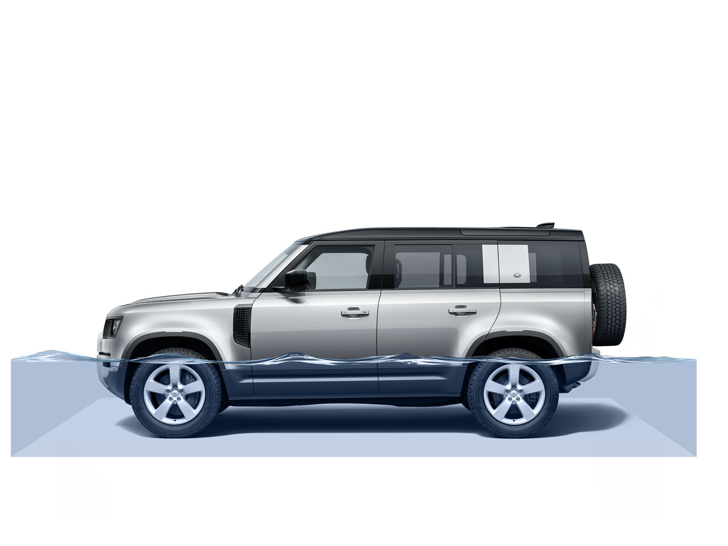 Lội nước vẫn là tính năng vượt trội của Defender so với các dòng xe khác