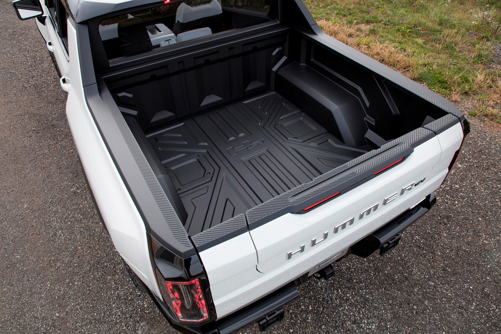 Thùng xe phía sau của Hummer EV
