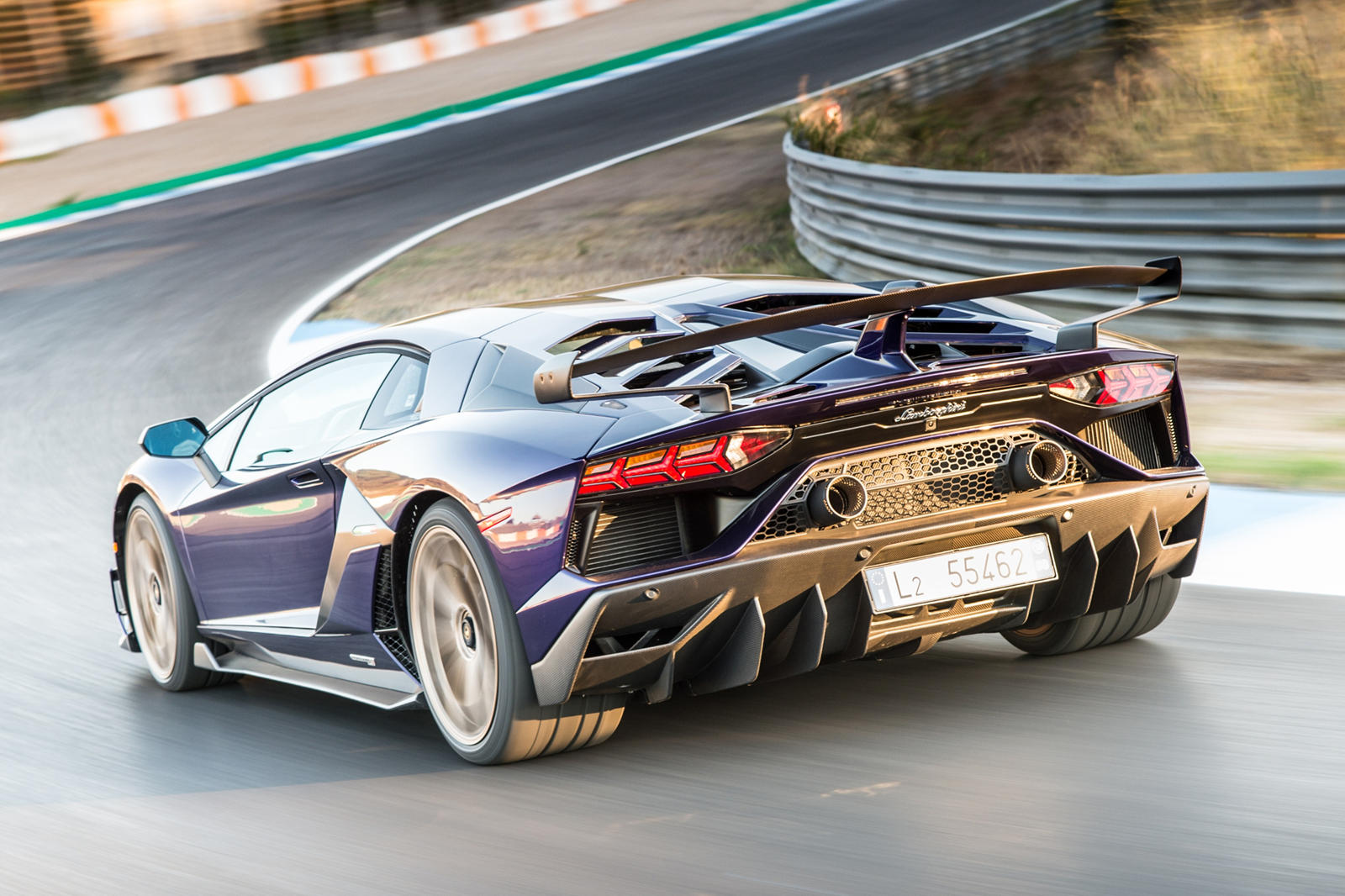 Hiện tại, mới chỉ có 3 chiếc Xe Lamborghini Aventador SVJ 2020 bị triệu hồi 