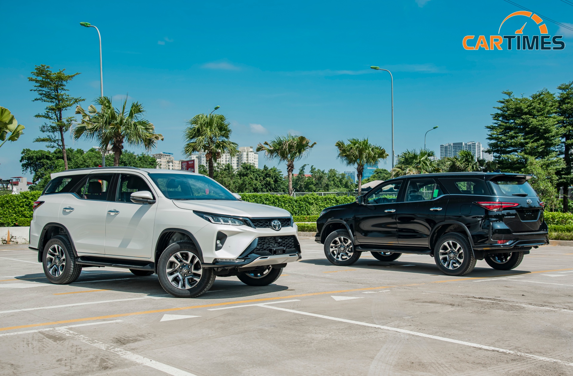 Toyota Fortuner Legender đã có mặt tại đại lý 