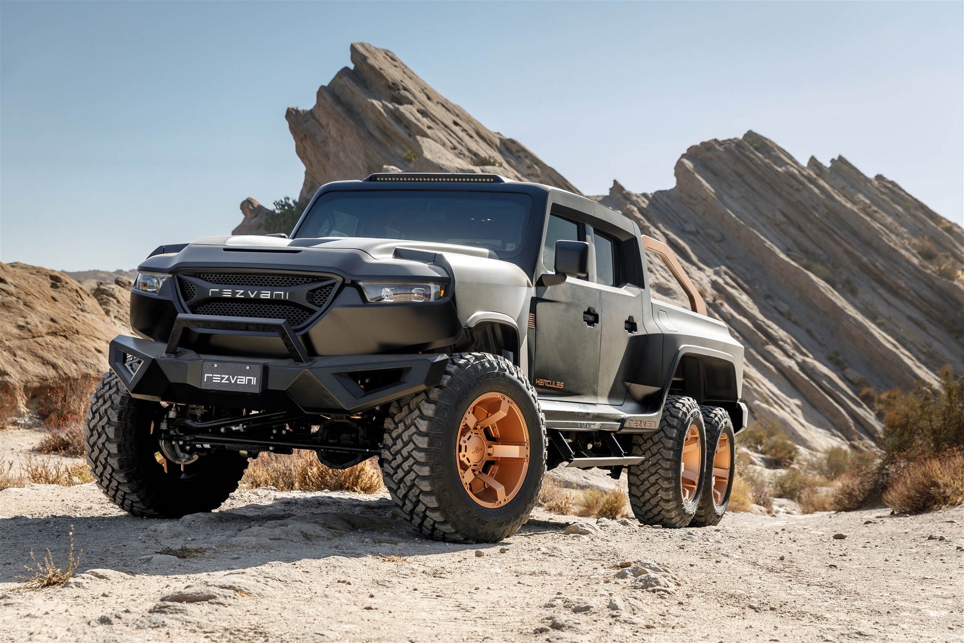 Rezvani Hercules có giá từ 225.000 USD