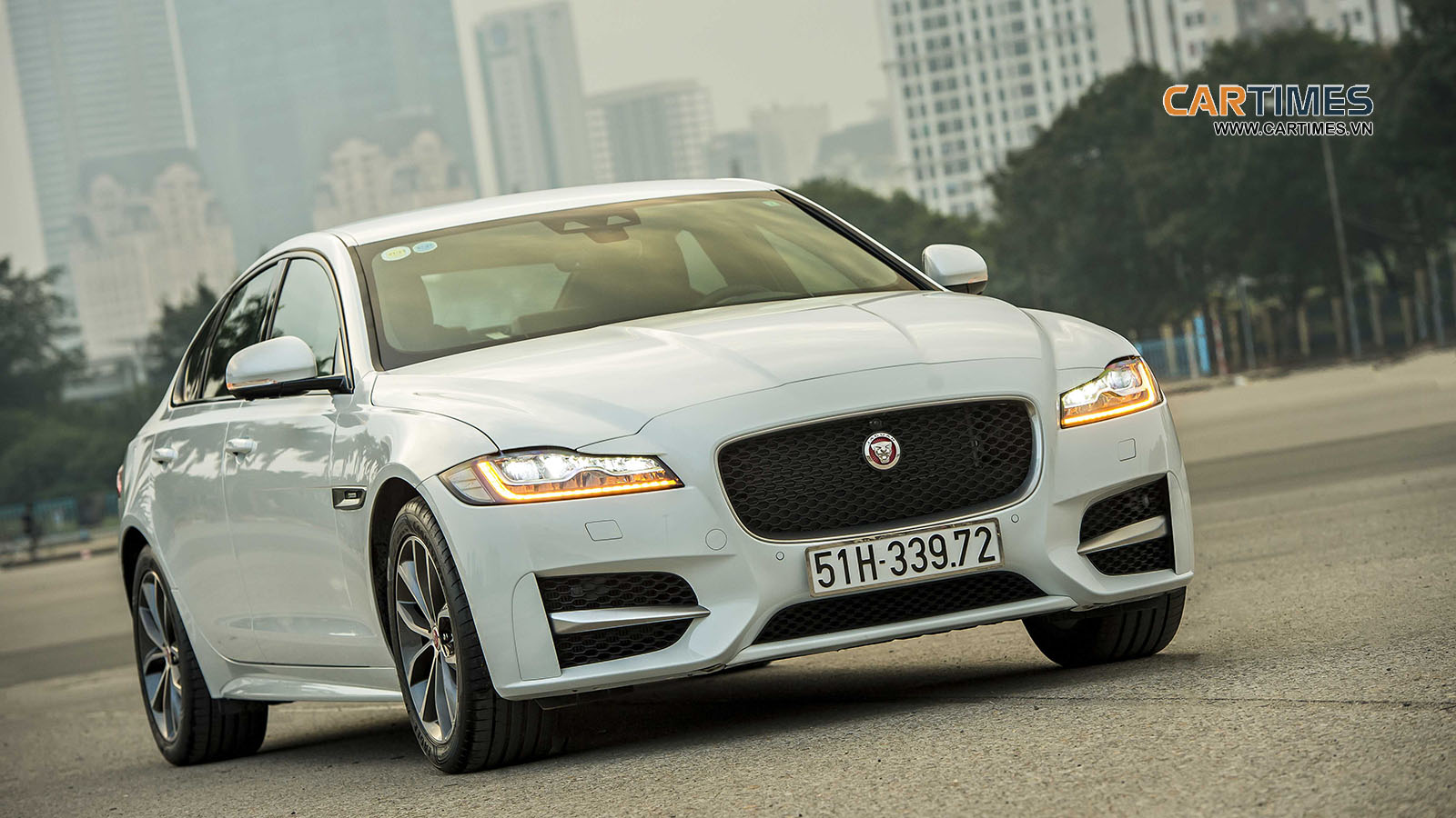 Jaguar XF