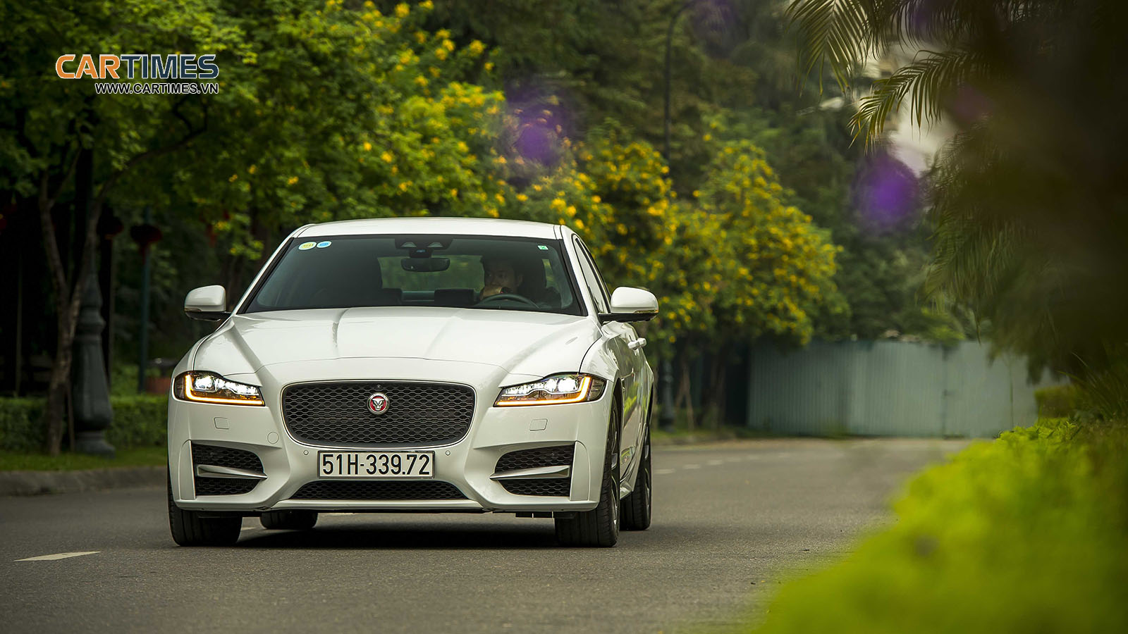 Ngoại thất xe Jaguar XF