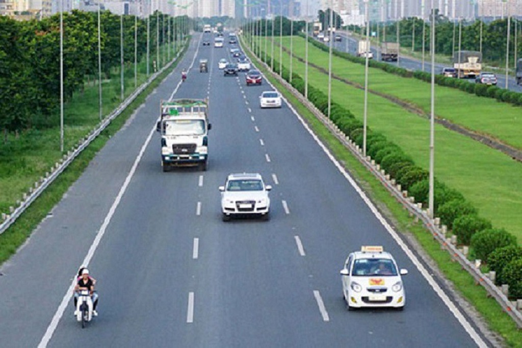 khoảng cách an toàn giữa 2 xe