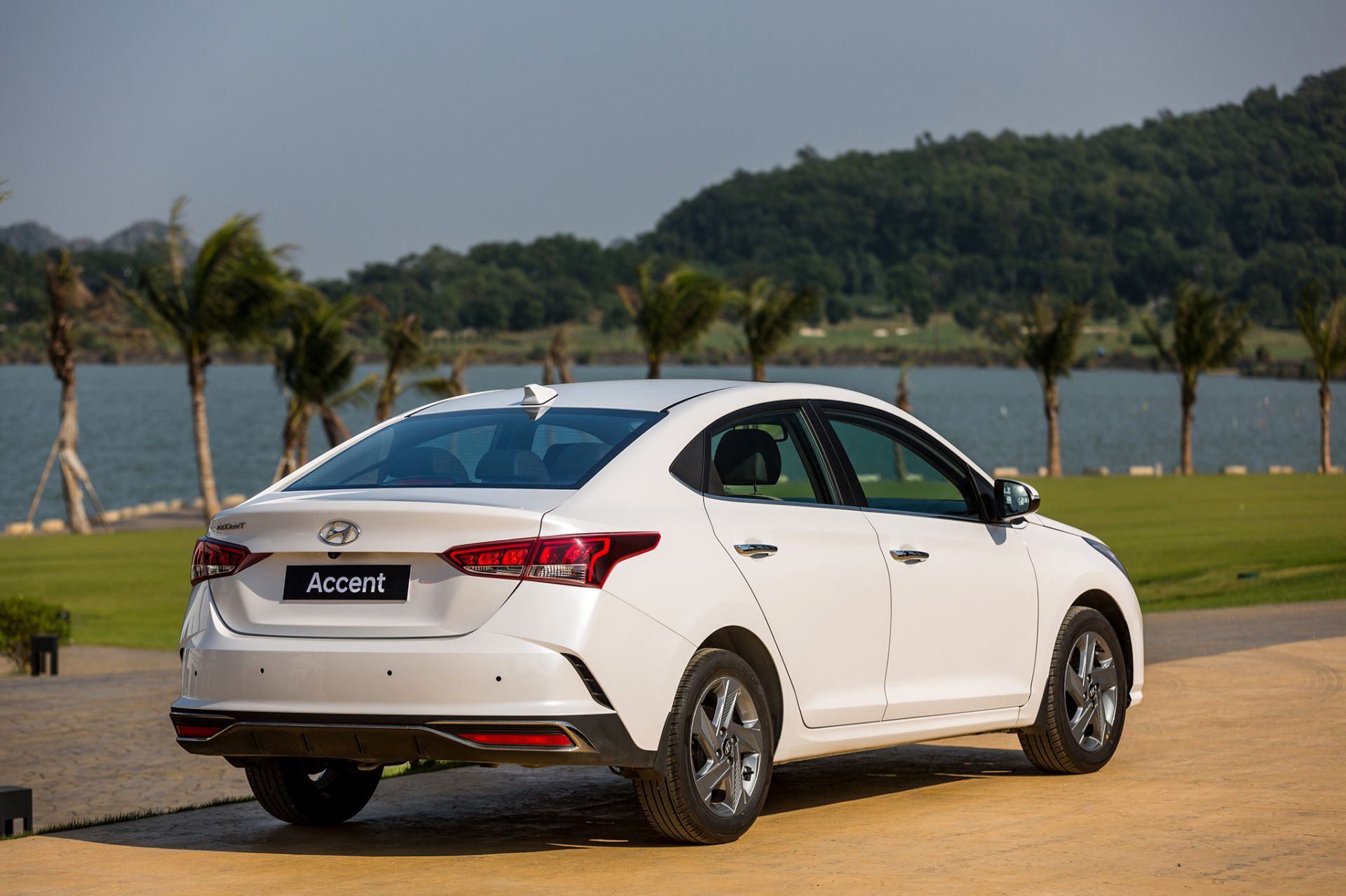Thiết kế đuôi xe Hyundai Accent 2021
