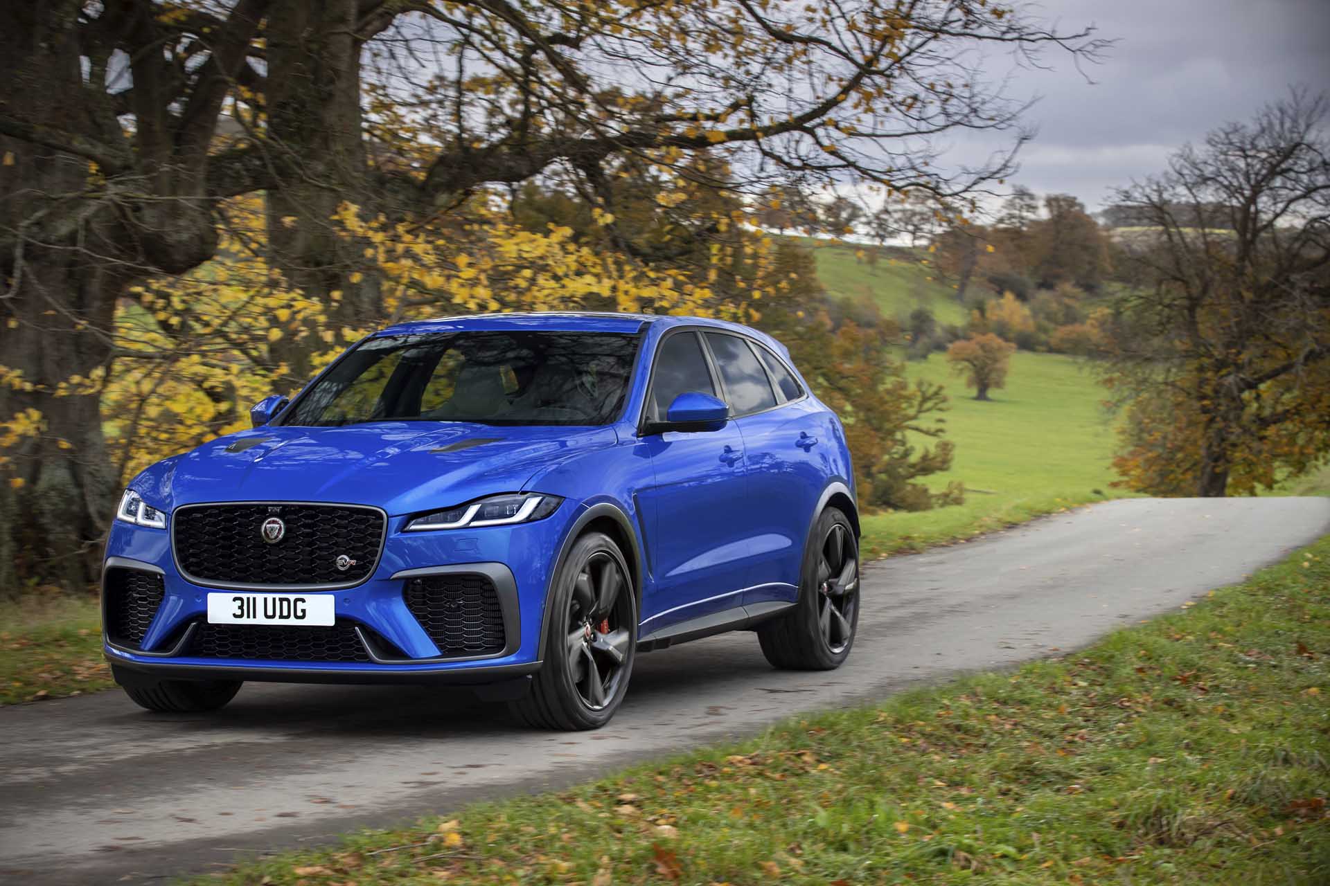 Jaguar F-Pace SVR là một trong những mẫu SUV mạnh nhất ở thời điểm hiện tại