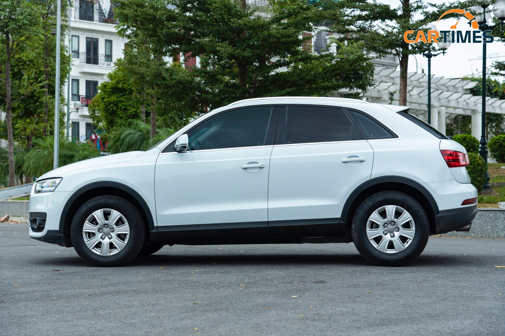 Thân xe Audi Q3 2015