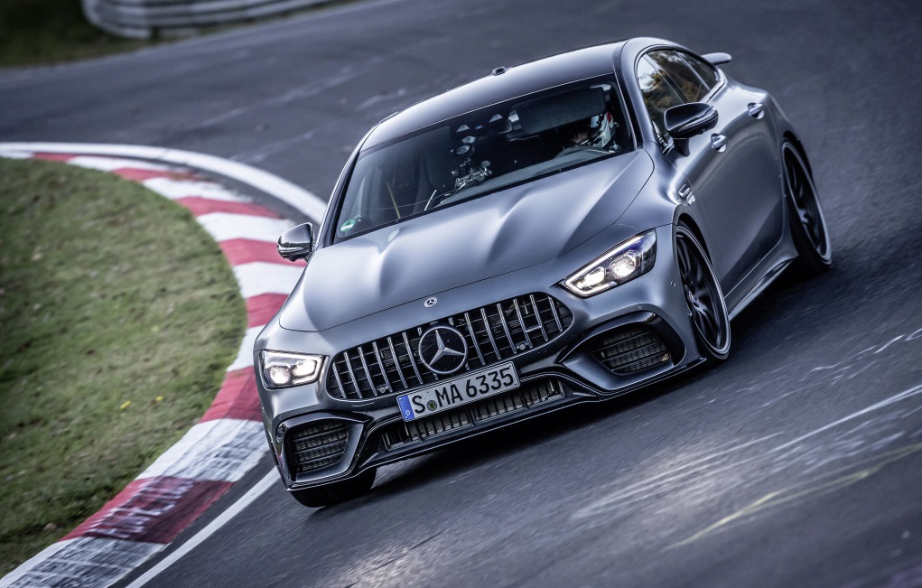Mercedes-AMG GT 63 S 2021 hoàn thành một vòng Nurburgring nhanh hơn 2,3 giây so với chính phiên bản này vào năm 2018