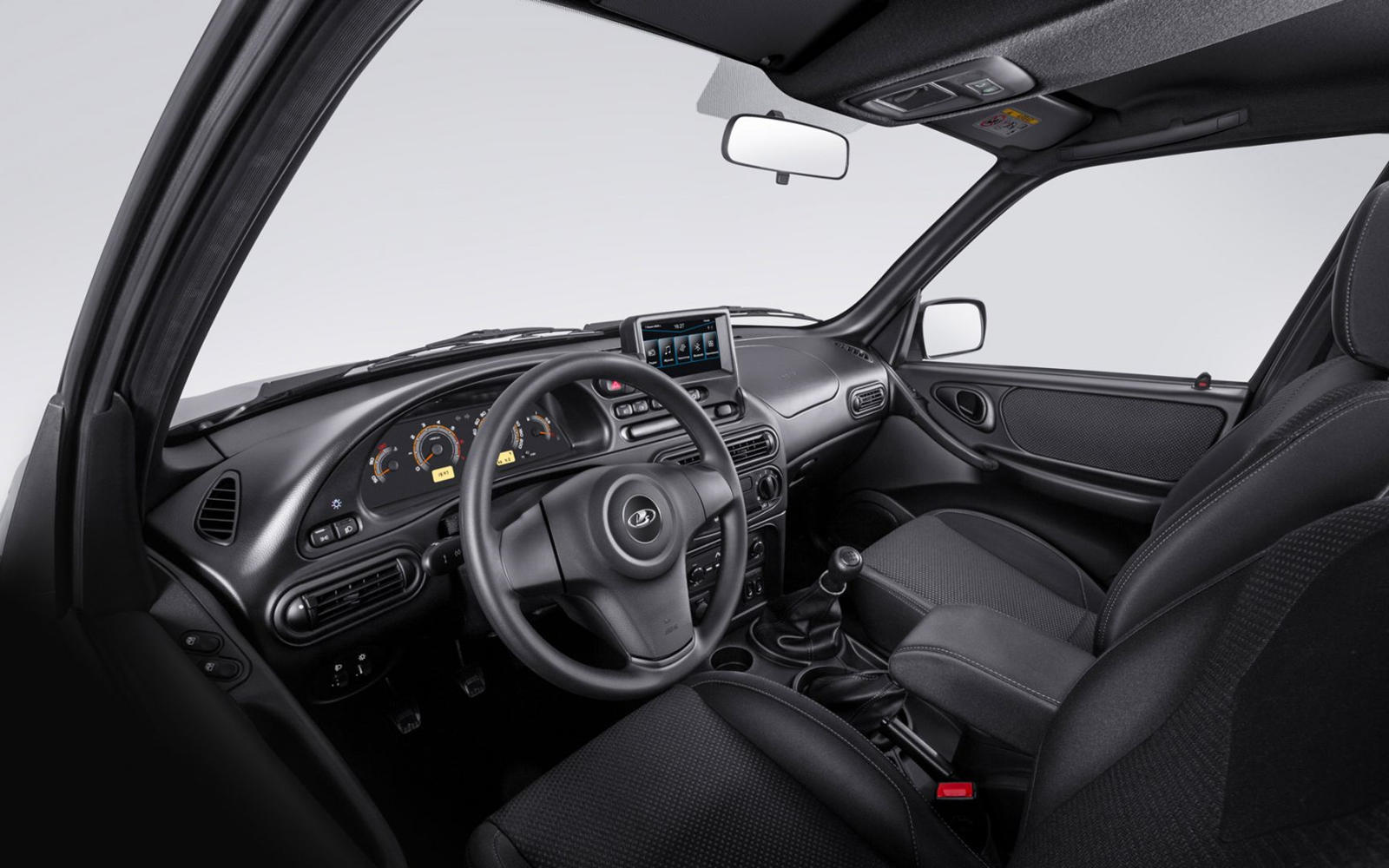 Nội thất của Lada Niva Travel 2021 khá đơn giản