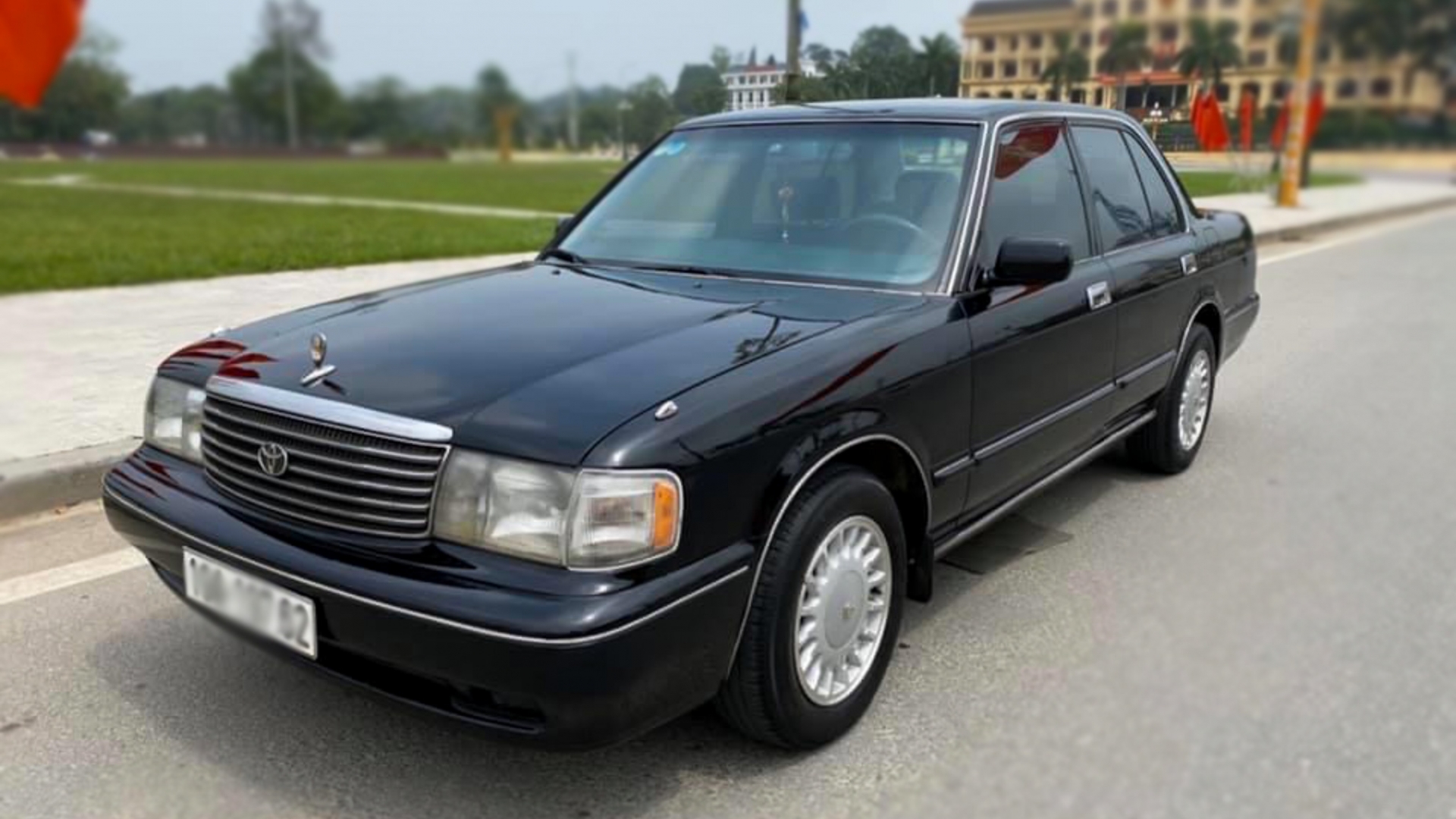 Xe Toyota Crown