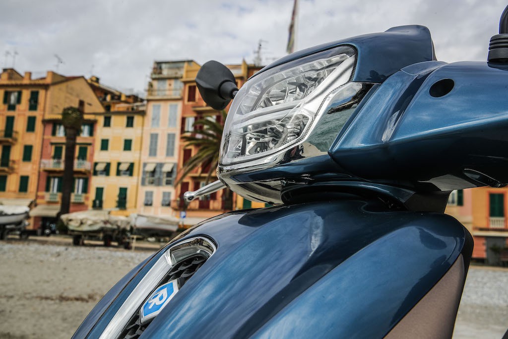 Đèn xe Piaggio Medley 2020