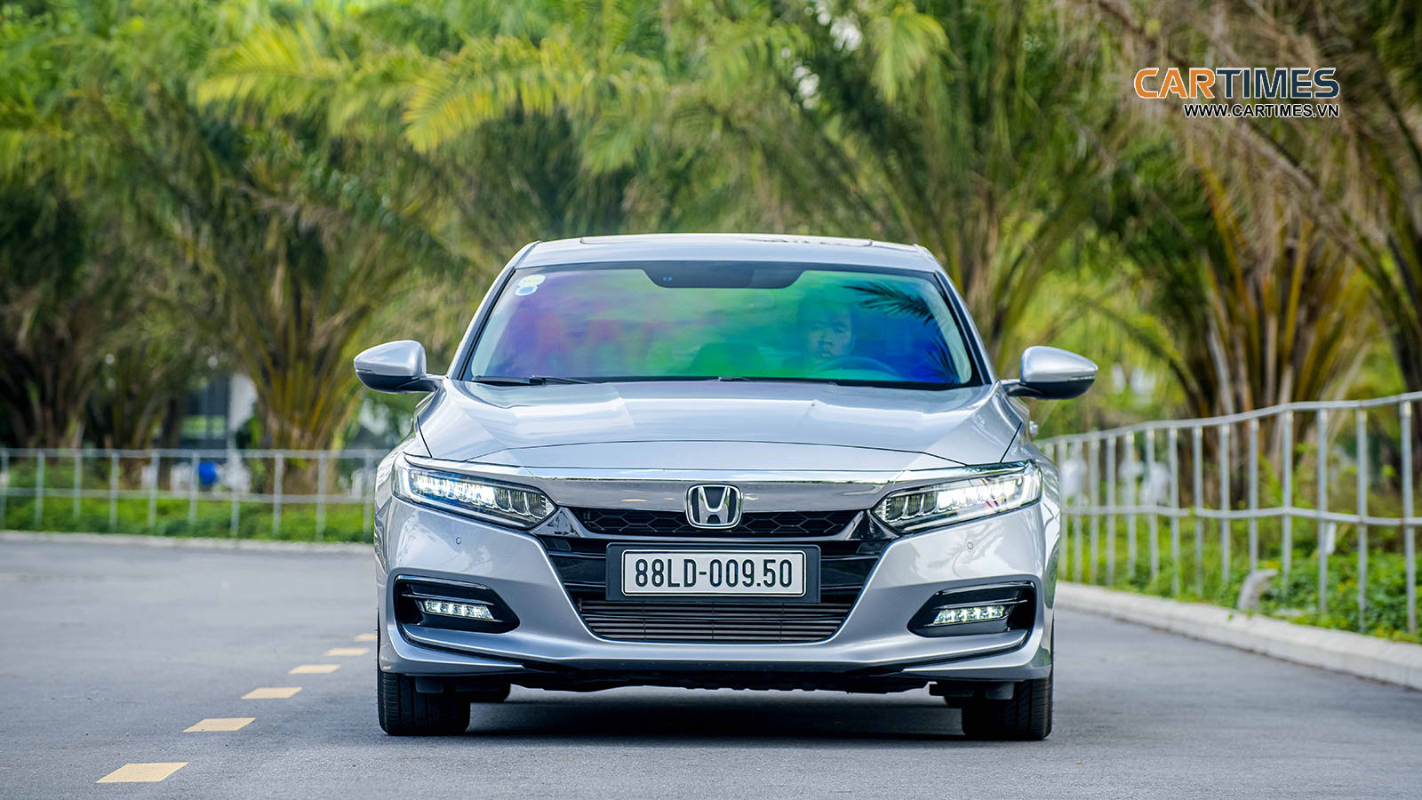 Đầu xe Honda Accord 2020