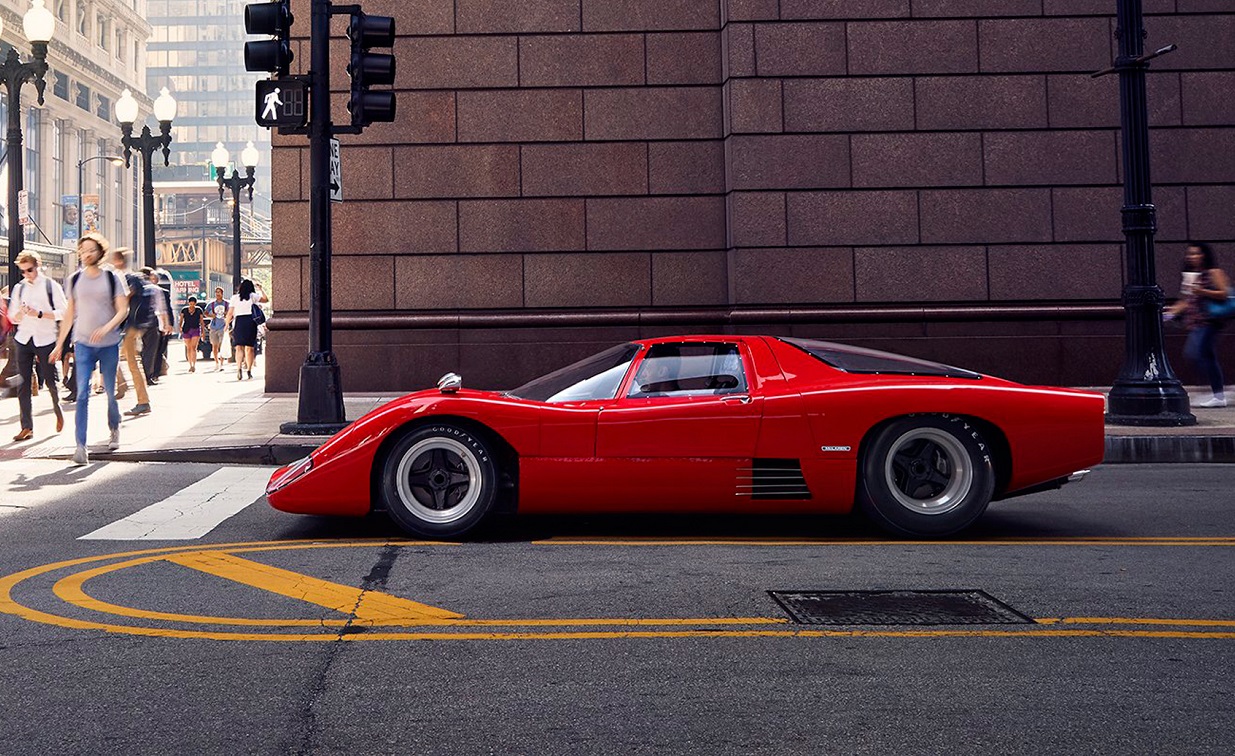 Siêu xe hàng hiếm McLaren M6GT bất ngờ xuất hiện trên đường phố Chicago