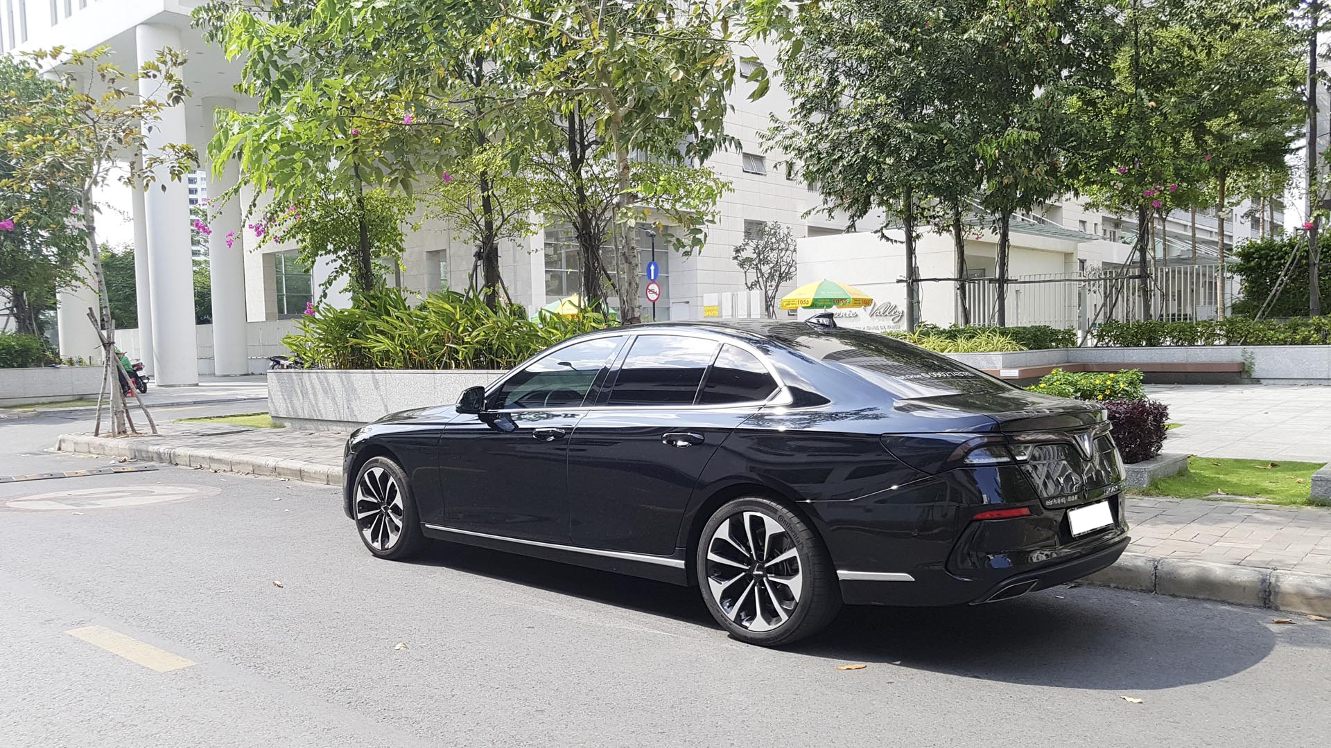 Trải nghiệm vận hành Vinfast Lux A2.0 vẫn mang tới cảm giác BMW 