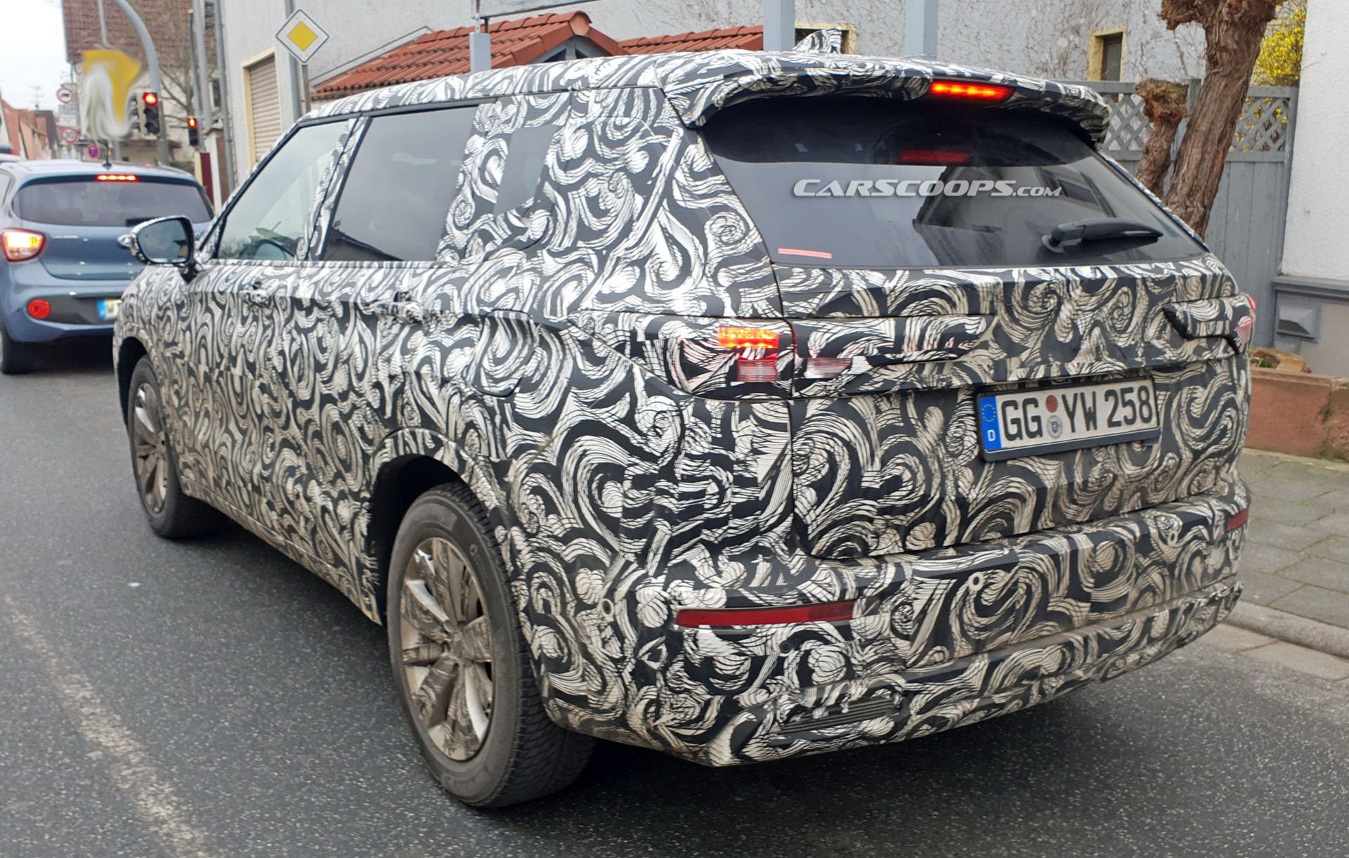 Mitsubishi Outlander 2021 được làm mới hoàn toàn