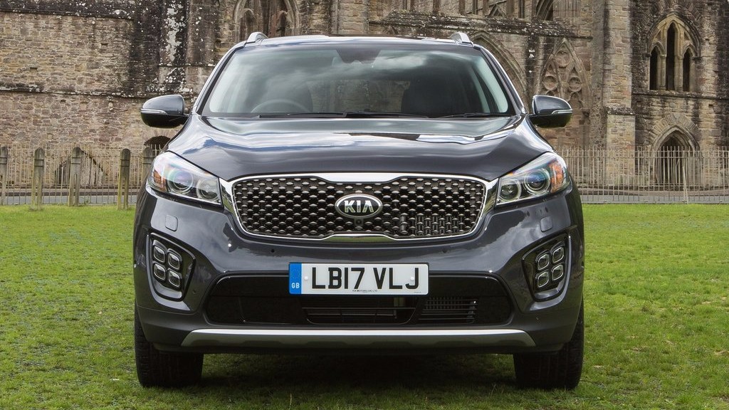 Thiết kế đầu xe Kia Sorento thế hệ thứ 3