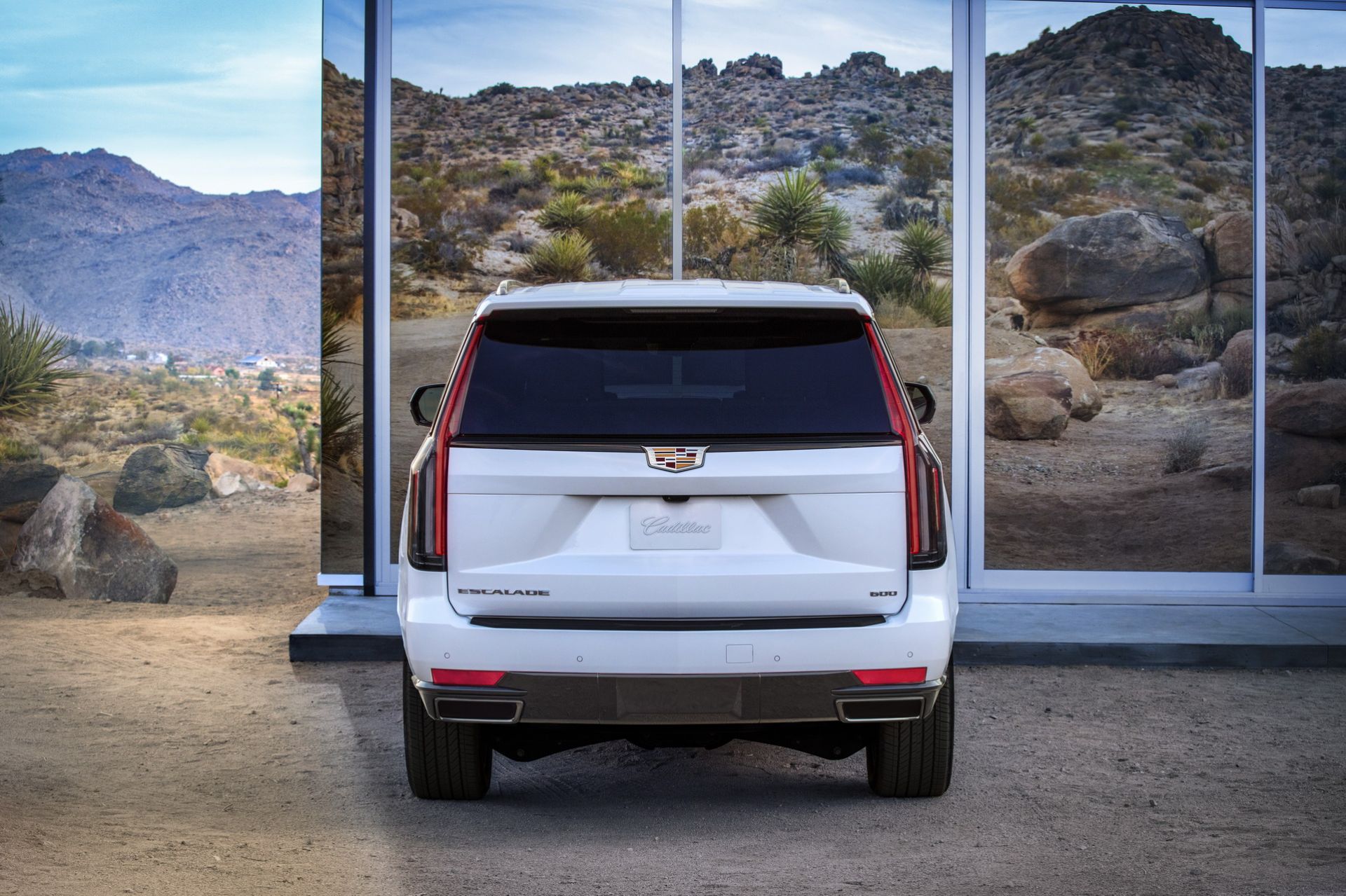 Đuôi xe Cadillac Escalade 2021