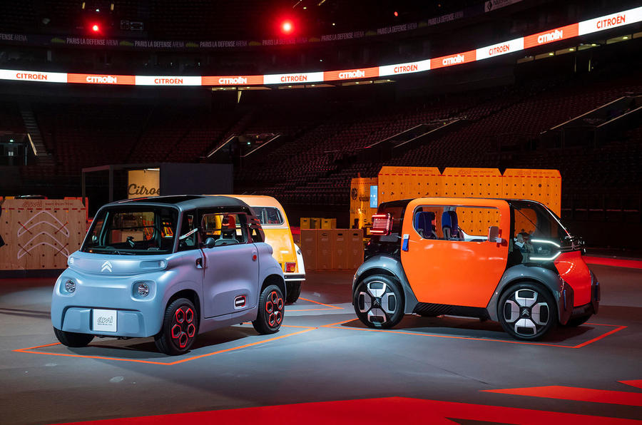 Citroen Ami là một chiếc xe hơi, 2 chỗ ngồi, tiện ích, thông minh, chạy hoàn toàn bằng điện- loại điện sinh hoạt thông thường.