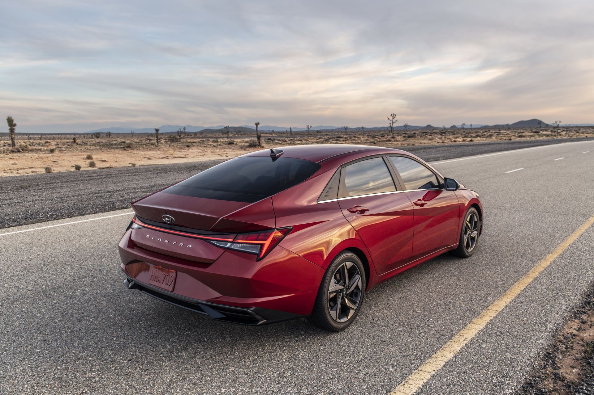 Cánh gió xe Hyundai Elantra 2021