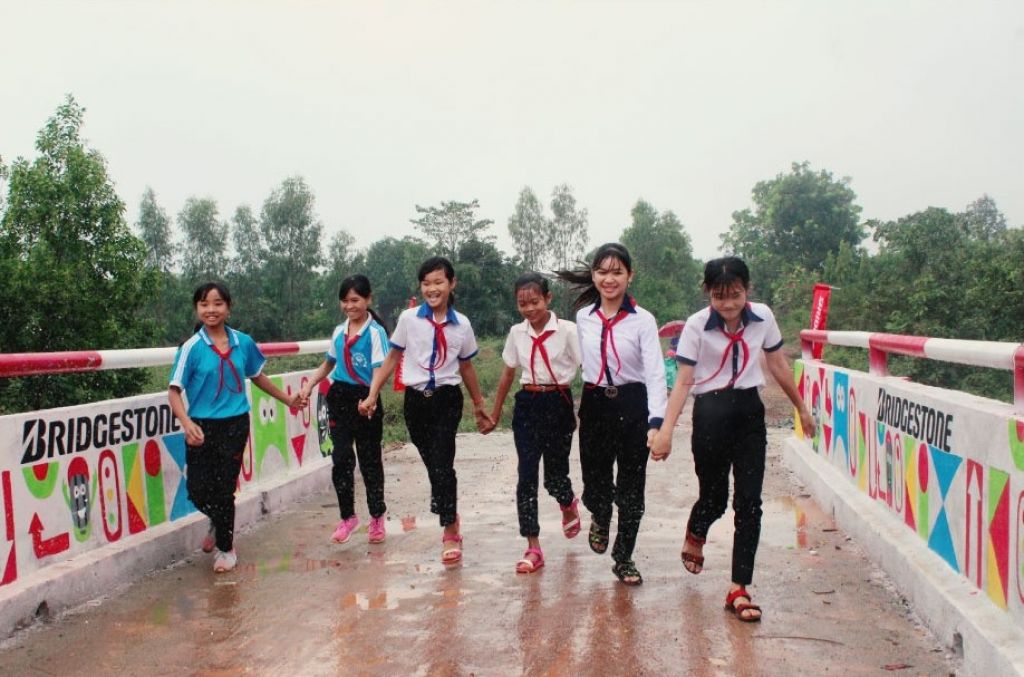 Những hoạt động CSR từ Bridgestone Việt Nam hướng đến phát triển và xây dựng ý thức cho thế hệ trẻ, sẵn sàng để cùng thế hệ kế thừa tiếp tục cùng Việt Nam vươn xa trong tương lai.