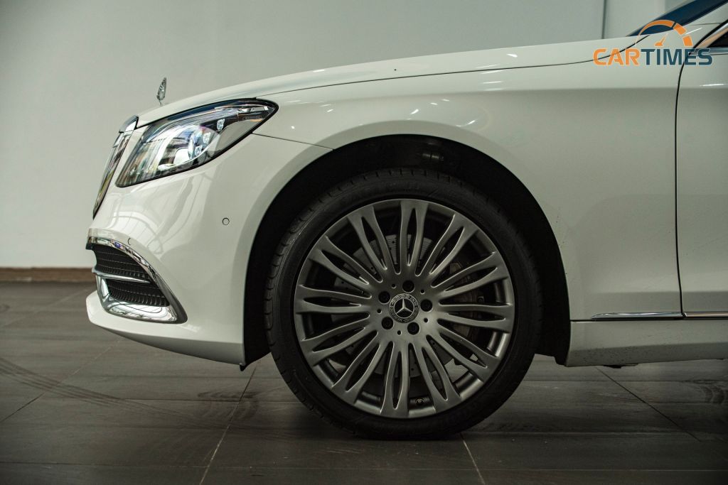 La zăng xe Mercedes-Benz S 450 L độ Maybach
