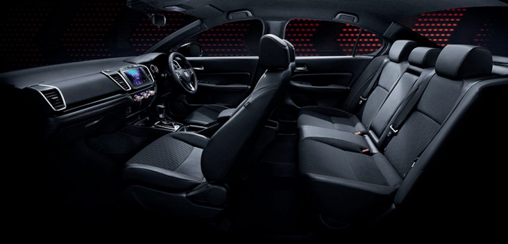 Tổng thể bên trong xe Honda City