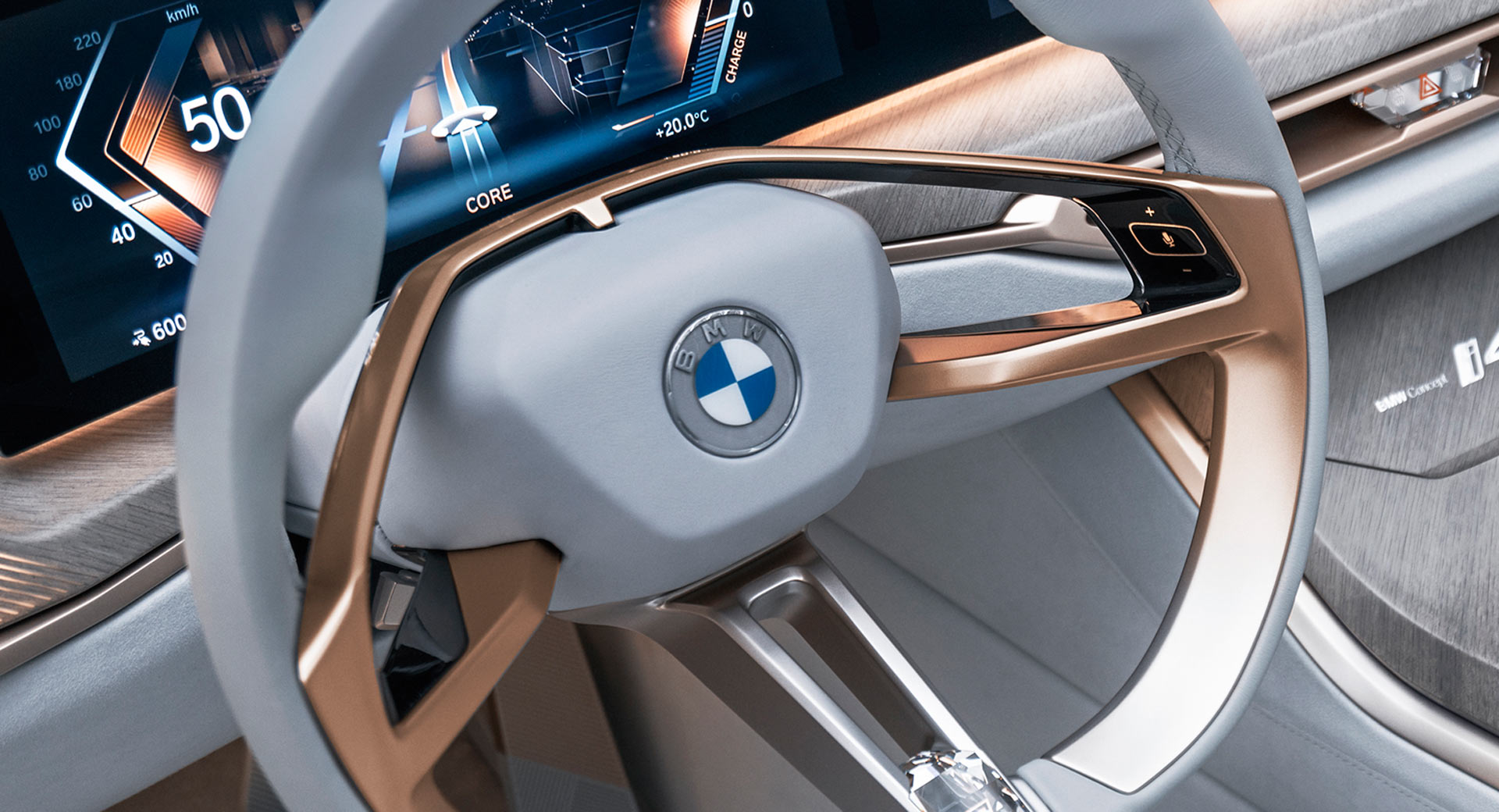 Logo BMW mới trên vô lăng xe i4
