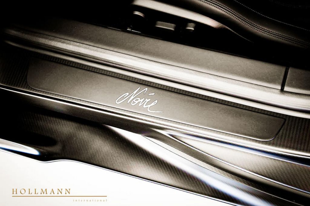 Chiếc Chiron Noire cực hiếm được rao giá 4,4 triệu USD