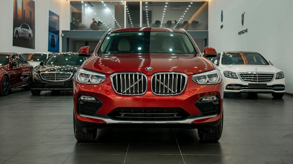 Thiết kế đầu xe BMW X4 XDrive20i
