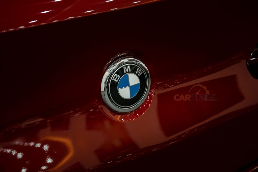 Logo xe BMW X4 XDrive20i