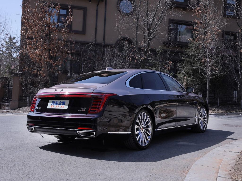 Thiết kế bên hông xe Hongqi H9