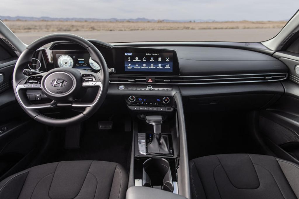 5 điều bạn cần biết về Hyundai Elantra 2021