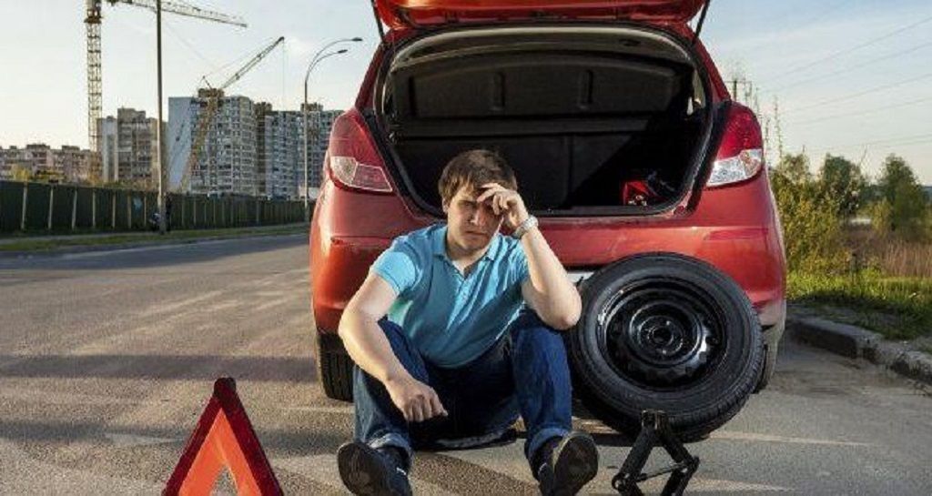 kích gầm xe ô tô